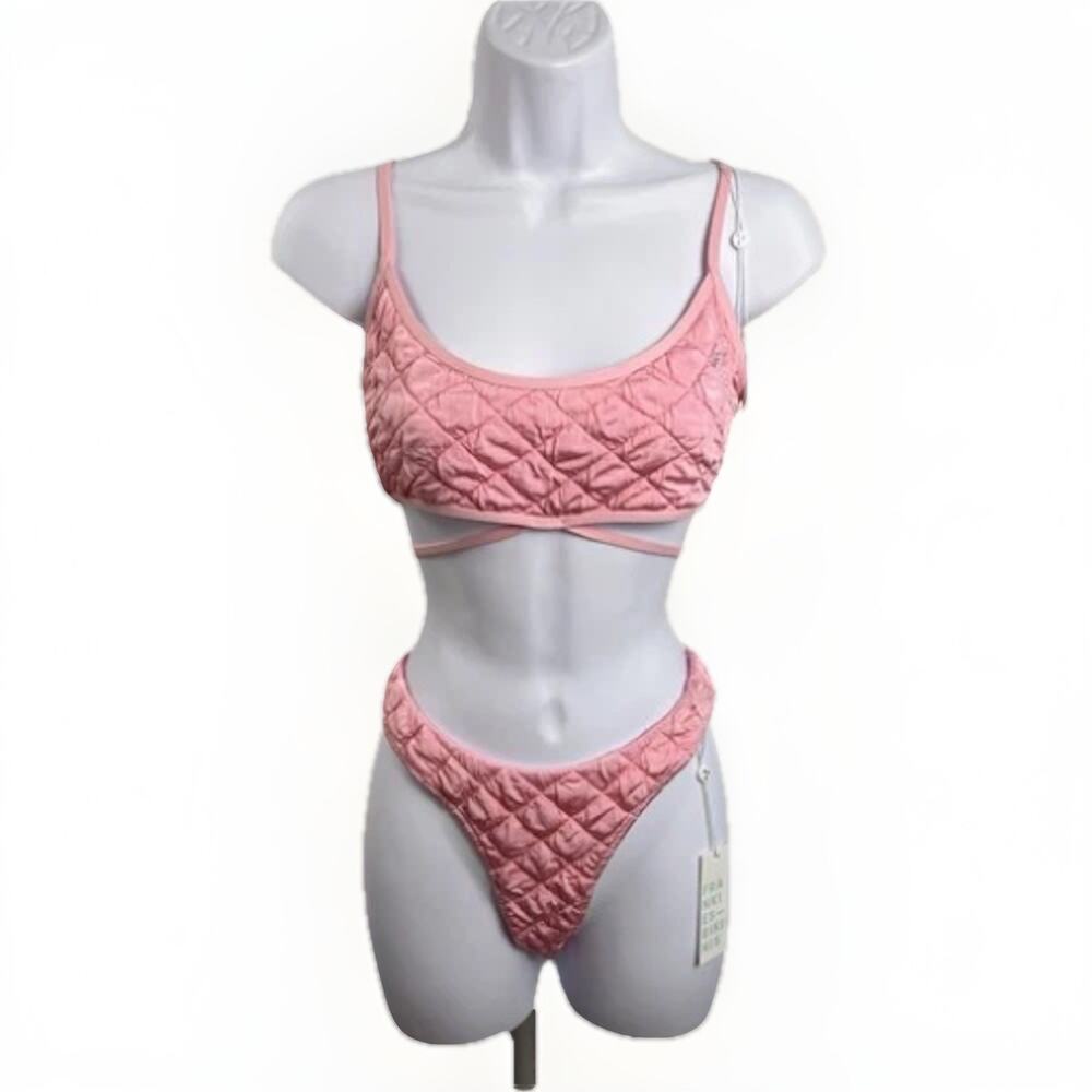 NWT Frankie’s Bikinis Waco Puff Top & Katarina Bottom Large Baby Pink Bikini